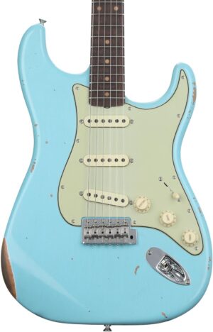 Fender Custom Shop Late-1962 Stratocaster Relic Electric Guitar with Closet Classic Hardware - Faded Aged Daphne Blue