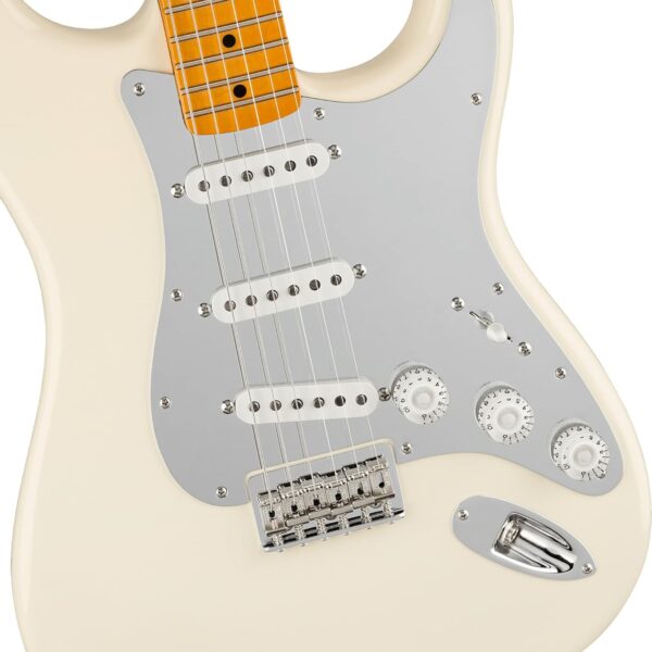Fender Nile Rodgers Hitmaker Stratocaster – Olympic White Bundle