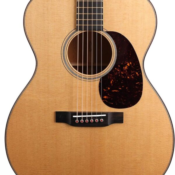 Martin 000-18 Modern Deluxe Acoustic Guitar - Natural