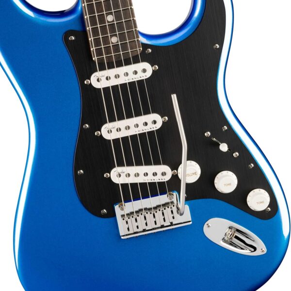 Fender American Ultra II Stratocaster – Noble Blue Bundle