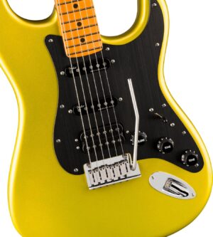 Fender American Ultra II Stratocaster HSS – Solar Flare Bundle