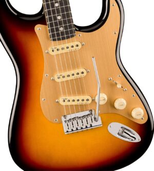 Fender American Ultra II Stratocaster – Ultraburst Bundle