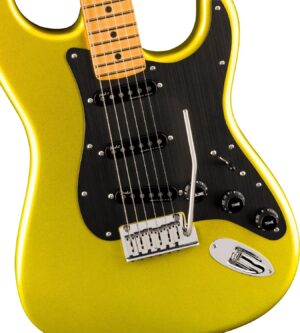 Fender American Ultra II Stratocaster – Solar Flare Bundle
